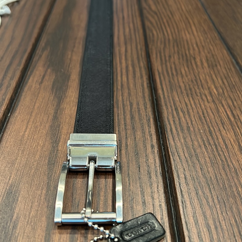 Women’s Coach belt